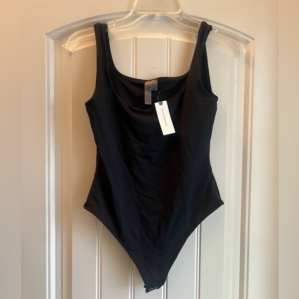 Anthropologie RD Style Valentina Black Bodysuit Size M